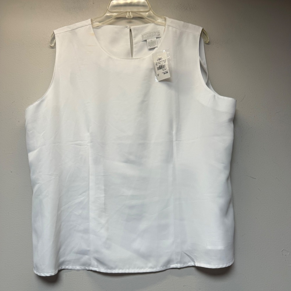 Studio C Sleeveless Blouse Womens XL White New Shell Top Keyhole Back 3673